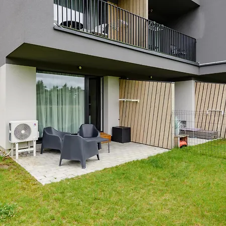 Sun Apartment *